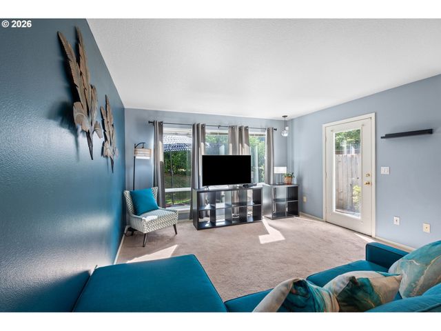 22046 Sw GRAHAMS FERRY Rd C, Tualatin, OR 97062