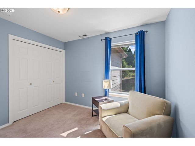 22046 Sw GRAHAMS FERRY Rd C, Tualatin, OR 97062