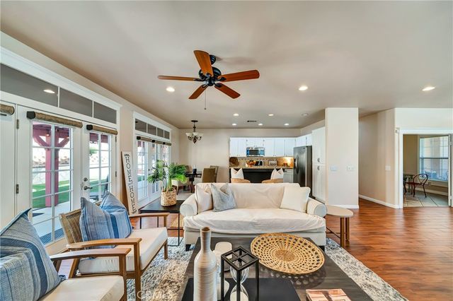 39943 Penina, Palmdale, CA 93551