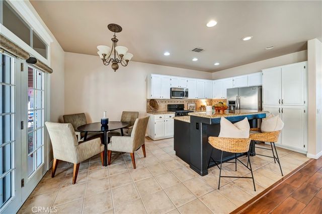 39943 Penina, Palmdale, CA 93551