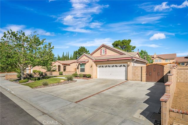 39943 Penina, Palmdale, CA 93551