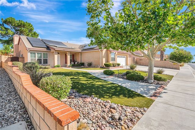 39943 Penina, Palmdale, CA 93551