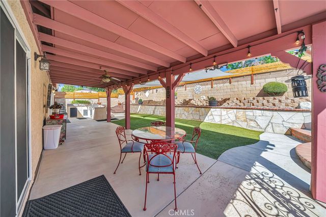 39943 Penina, Palmdale, CA 93551