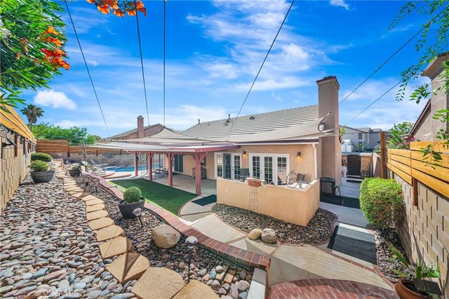 39943 Penina, Palmdale, CA 93551