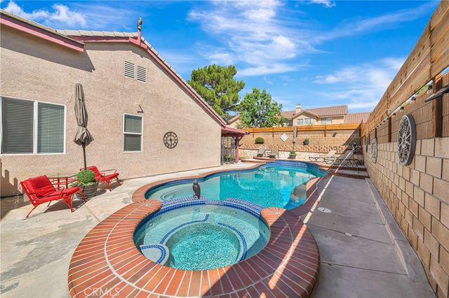 39943 Penina, Palmdale, CA 93551