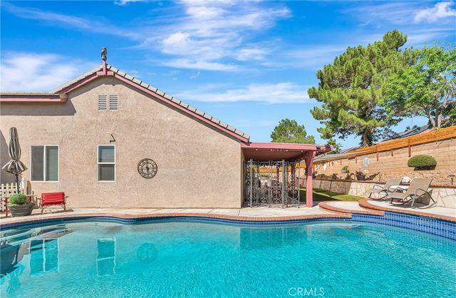 39943 Penina, Palmdale, CA 93551