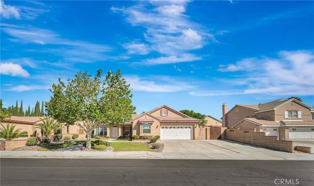 39943 Penina, Palmdale, CA 93551