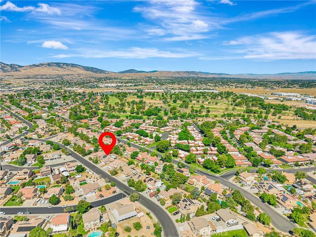 39943 Penina, Palmdale, CA 93551