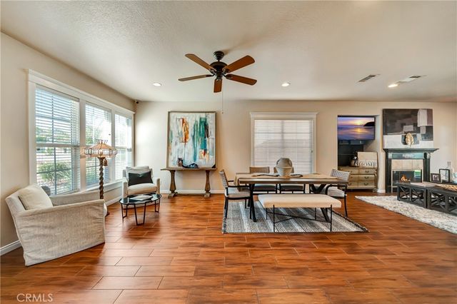39943 Penina, Palmdale, CA 93551