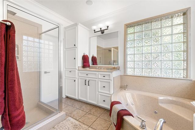 705 Kingsmill Court, College Station, TX 77845