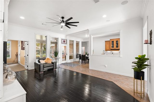 705 Kingsmill Court, College Station, TX 77845