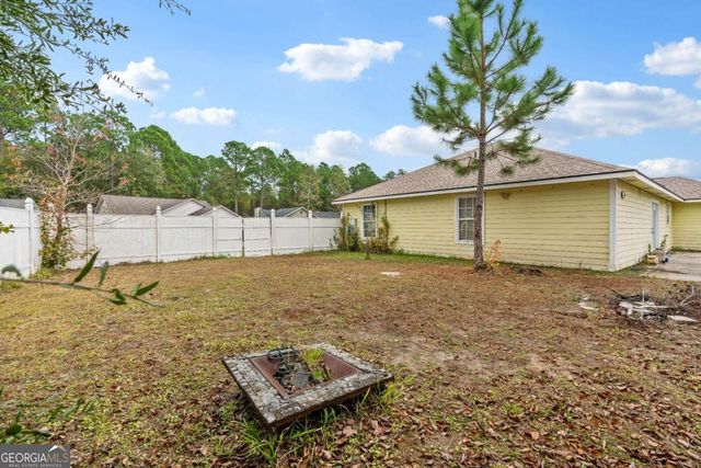 201 Lake Wisteria Drive, Kingsland, GA 31548