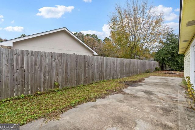 201 Lake Wisteria Drive, Kingsland, GA 31548