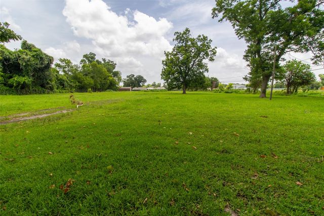 7204 Homestead Road, Houston, TX 77028