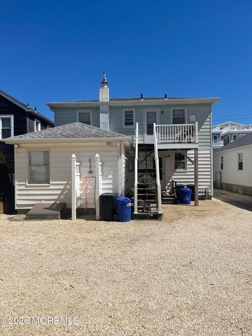 127 Hancock Avenue upstairs, Seaside Heights, NJ 08751