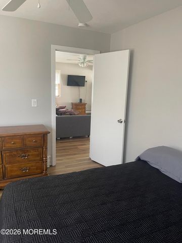 127 Hancock Avenue upstairs, Seaside Heights, NJ 08751