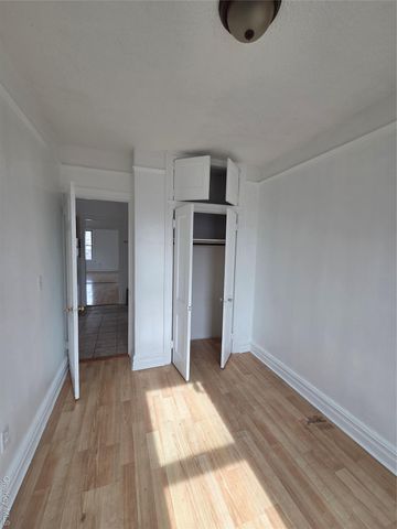 3561 Ropes Avenue, Bronx, NY 10475