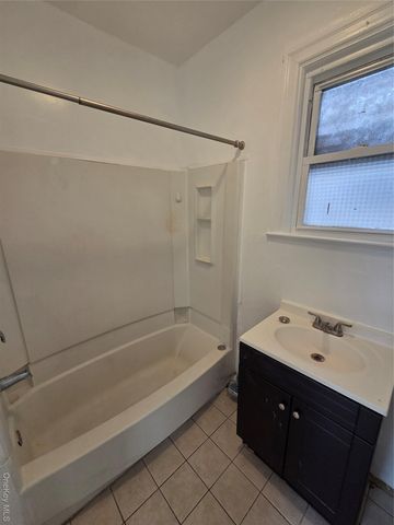 3561 Ropes Avenue, Bronx, NY 10475
