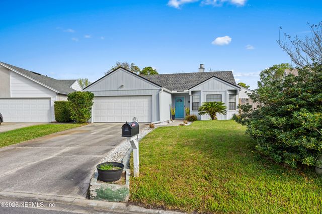 2209 TWIN PINES Circle N, Jacksonville, FL 32246