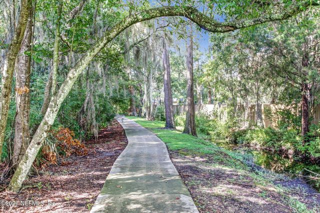 2209 TWIN PINES Circle N, Jacksonville, FL 32246