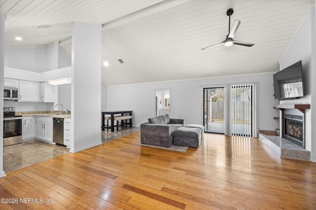 2209 TWIN PINES Circle N, Jacksonville, FL 32246