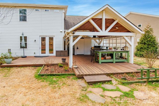 15319 Red Canoe Way, Charlotte, NC 28278