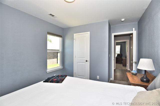 3318 N 24th Avenue W, Tulsa, OK 74127