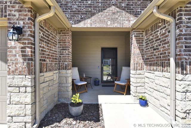 3318 N 24th Avenue W, Tulsa, OK 74127