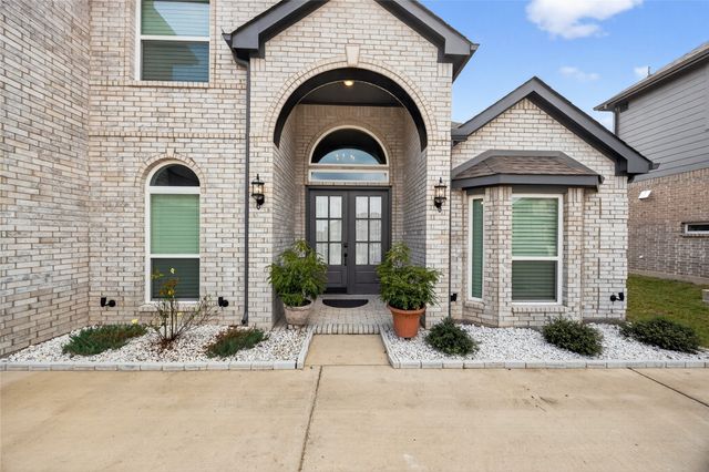 214 Tradd Street, Glenn Heights, TX 75154