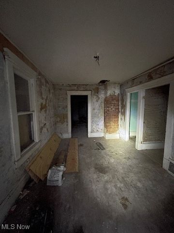 5827 Portage Avenue, Cleveland, OH 44127