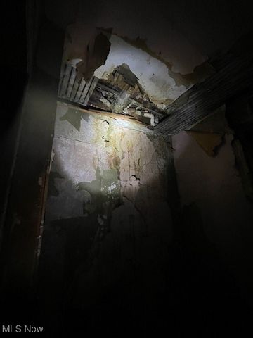 5827 Portage Avenue, Cleveland, OH 44127