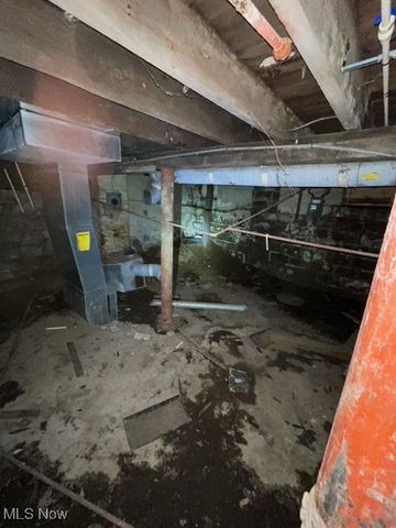 5827 Portage Avenue, Cleveland, OH 44127