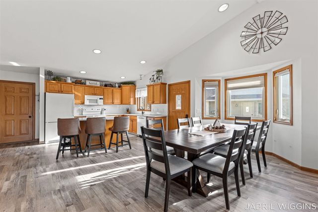 1120 Amber Ridge Drive, Byron Center, MI 49315