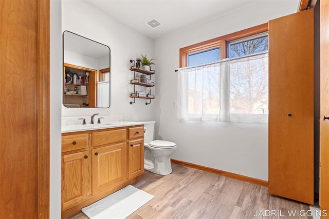 1120 Amber Ridge Drive, Byron Center, MI 49315