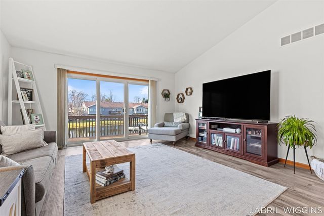 1120 Amber Ridge Drive, Byron Center, MI 49315