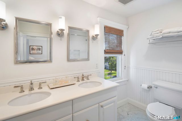 42 Hoyt Street, New Canaan, CT 06840