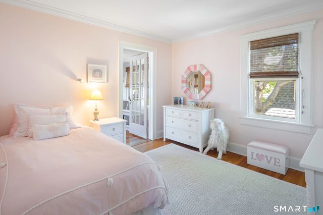 42 Hoyt Street, New Canaan, CT 06840