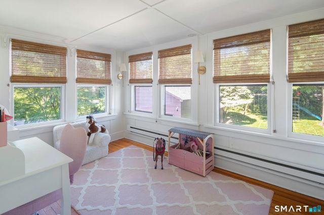 42 Hoyt Street, New Canaan, CT 06840