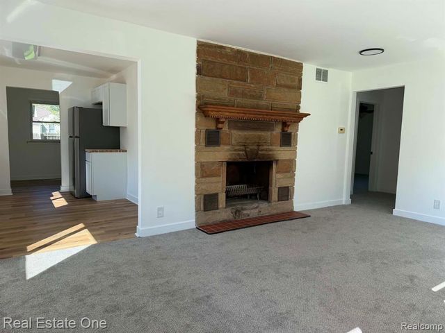 1396 Potter Boulevard, Burton, MI 48509