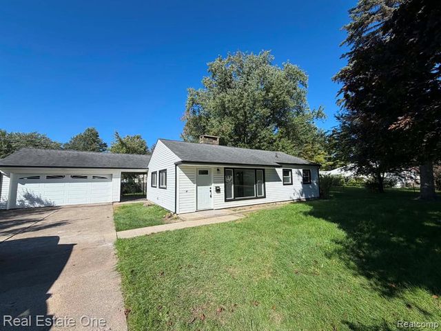 1396 Potter Boulevard, Burton, MI 48509