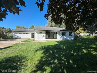1396 Potter Boulevard, Burton, MI 48509
