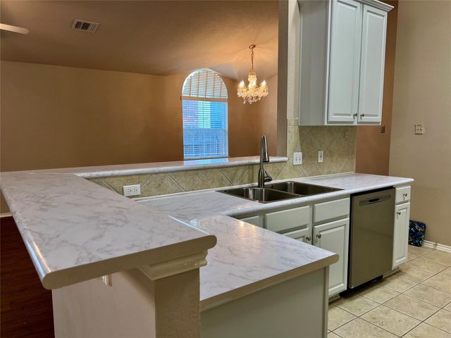 10237 Beard Ave, Austin, TX 78748