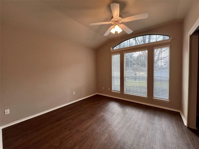 10237 Beard Ave, Austin, TX 78748