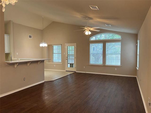 10237 Beard Ave, Austin, TX 78748