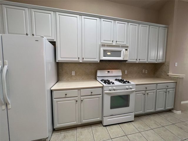 10237 Beard Ave, Austin, TX 78748