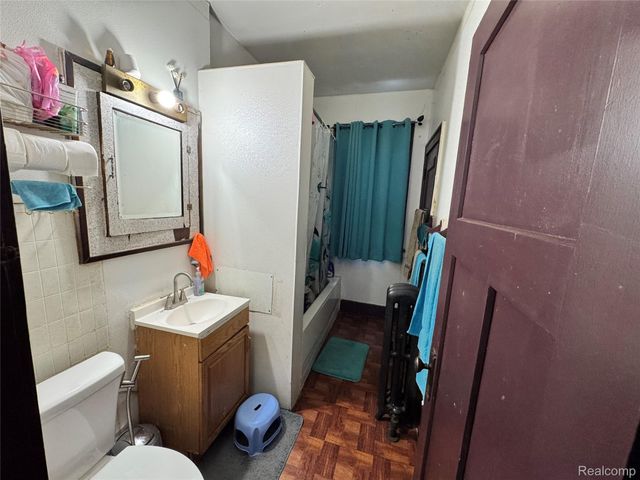 12624 Charest Street, Detroit, MI 48212