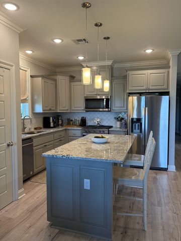 201 Margie St, Thibodaux, LA 70301