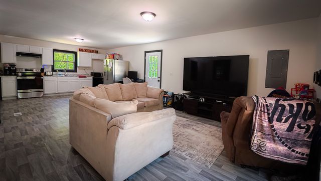 506 Dollar Dr, Altamont, TN 37301