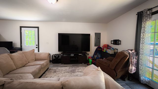 506 Dollar Dr, Altamont, TN 37301