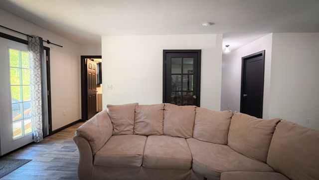 506 Dollar Dr, Altamont, TN 37301